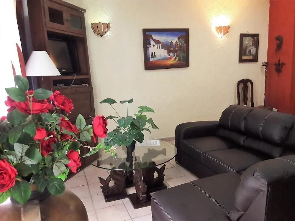 Hotel Bosque Caribe, 5Th Av. Zone Playa del Carmen