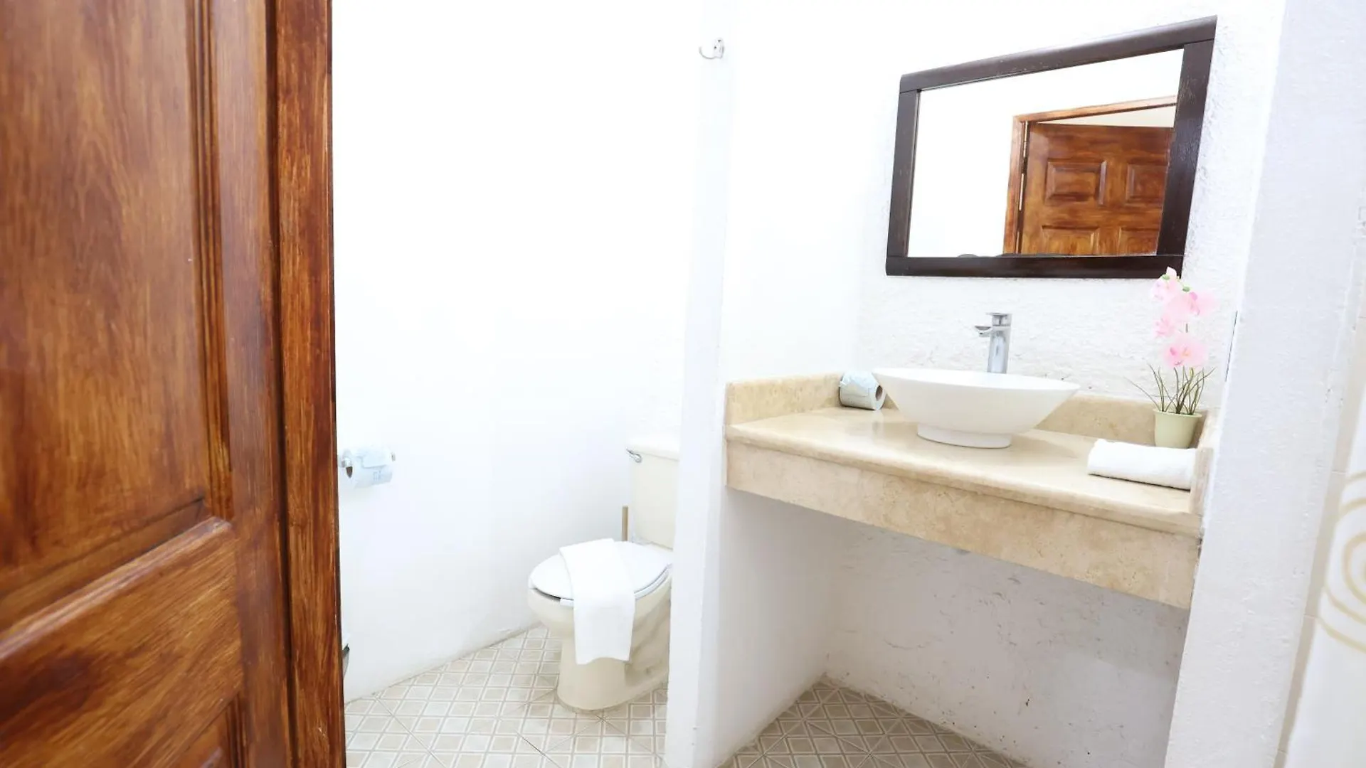 Hotel Bosque Caribe, 5Th Av. Zone Playa del Carmen