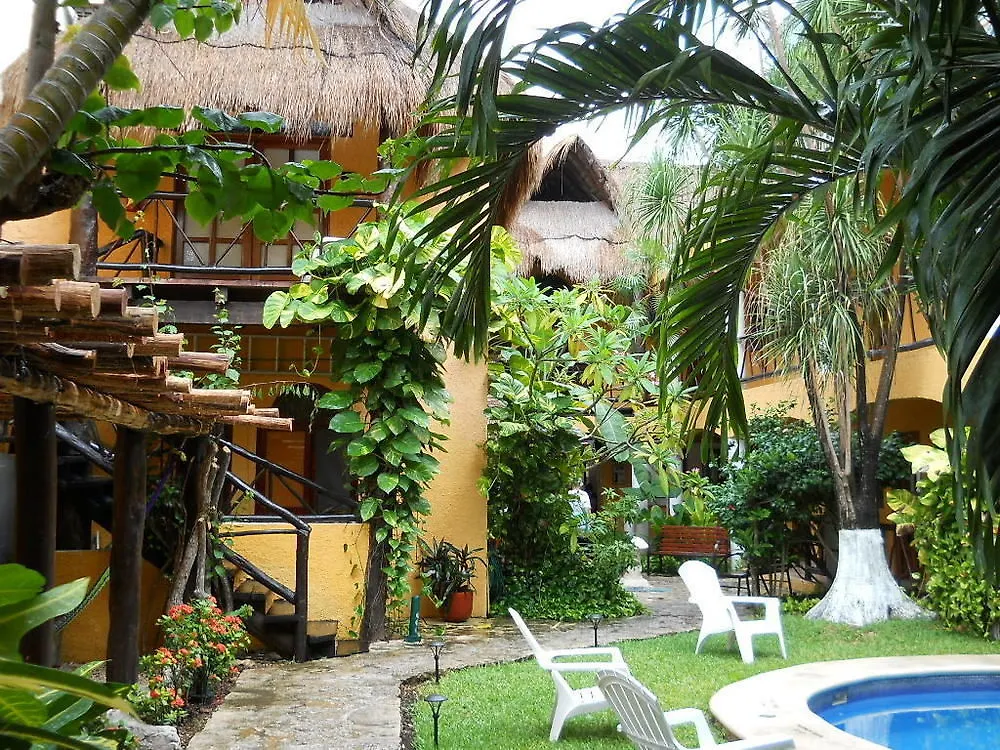 Hotel Bosque Caribe, 5Th Av. Zone Playa del Carmen 3*,  México